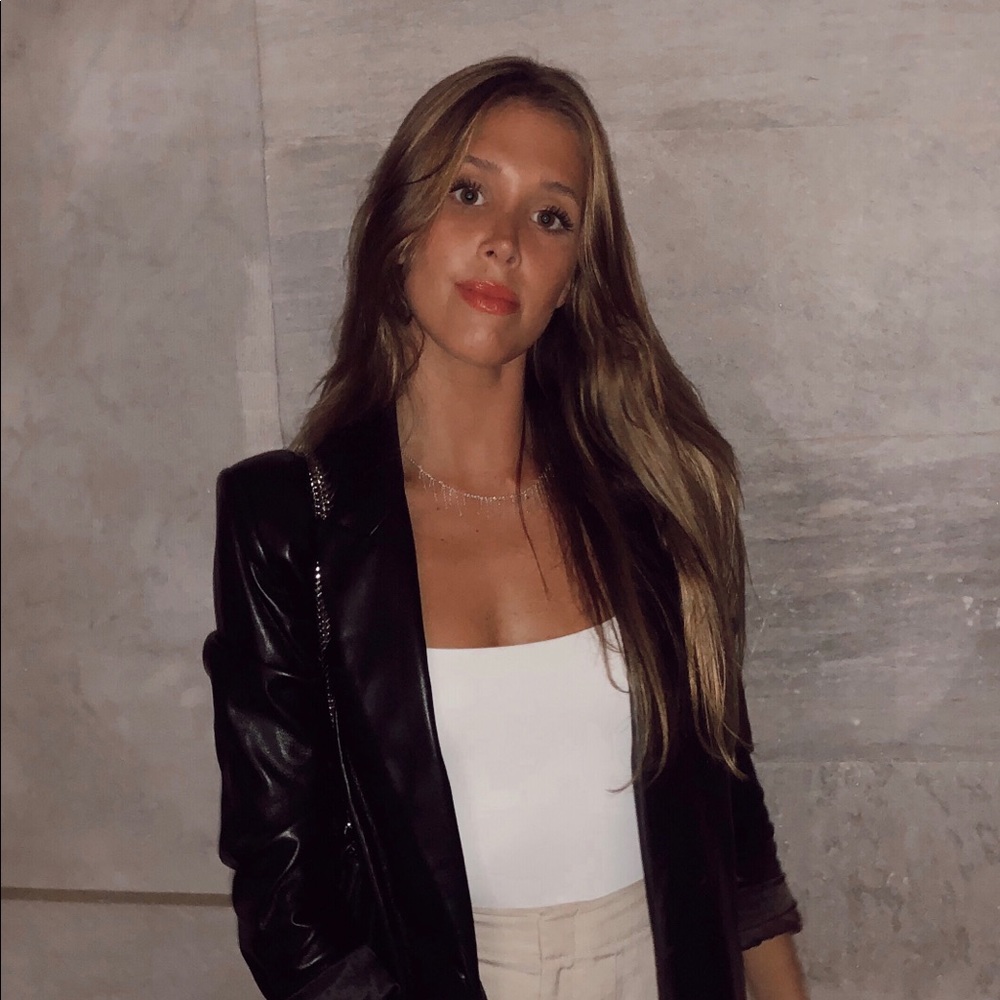 Meet your Posher, Marisa